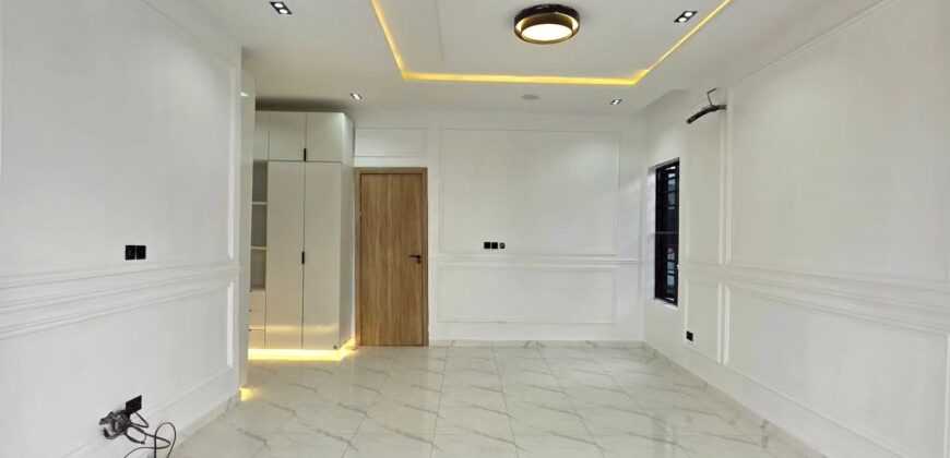 Spacious 4 Bedrooms Duplex