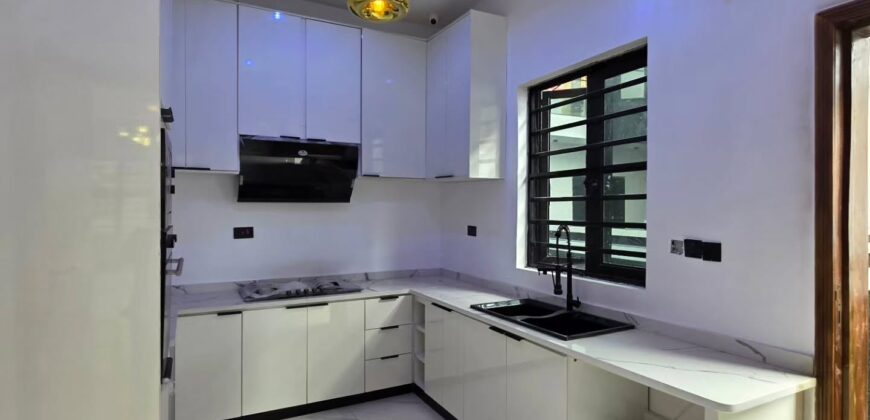 Spacious 4 Bedrooms Duplex