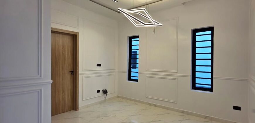 Spacious 4 Bedrooms Duplex