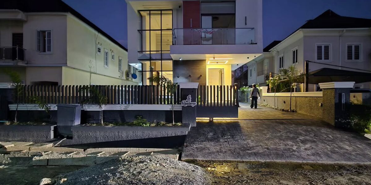 Marvelously Carved Luxury 5 Bedroom Detached Duplex with rooftop