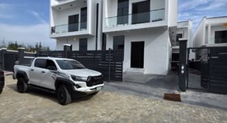 Stunning 5-Bedroom Fully-Detached Duplex