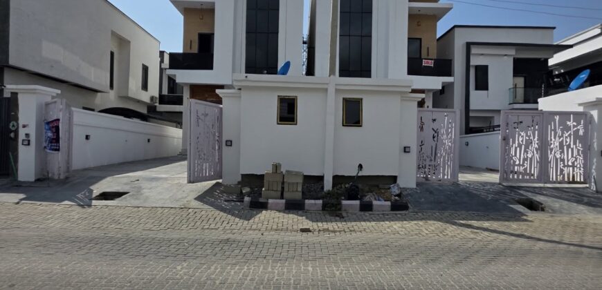Luxury 5-Bedroom Fully Detached Duplex with BQ