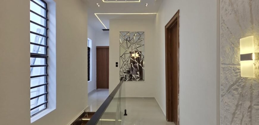 Modern 5 Bedroom Executive Duplex