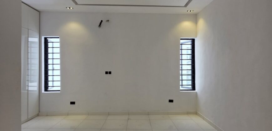 Premium 5-Bedroom Fully Detached Duplex with BQ