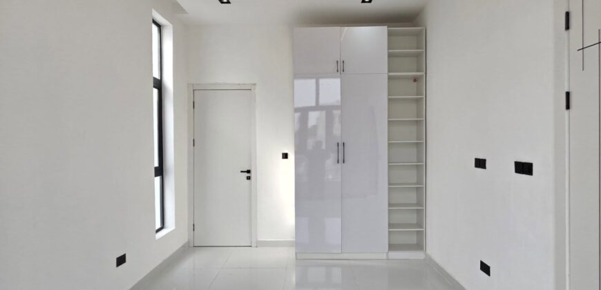 Ikota Villa Estate’s Finest