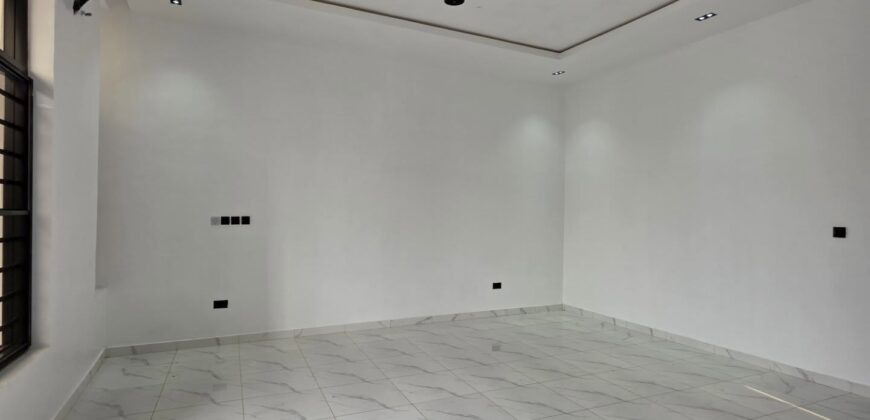 Stunning 5-Bedroom Fully-Detached Duplex