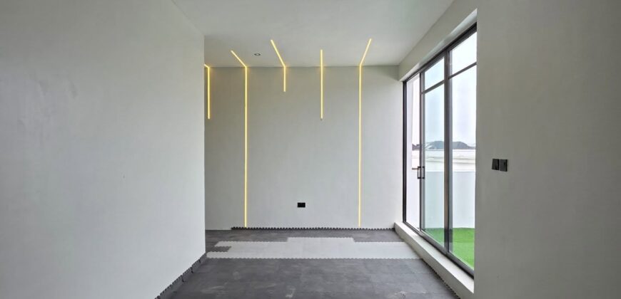 Luxurious 5-Bedroom Executive Duplex in Lekki 2nd Tollgate