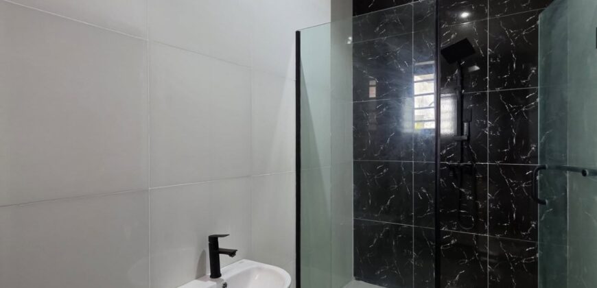 Premium 5-Bedroom Fully Detached Duplex with BQ