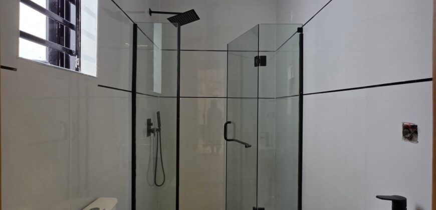 Modern 5 Bedroom Executive Duplex