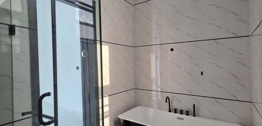 Stunning 5-Bedroom Fully-Detached Duplex