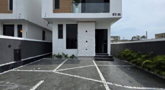 Stunning 5-Bedroom Fully-Detached Duplex
