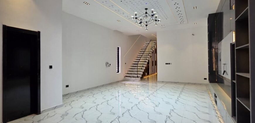Luxury 5-Bedroom Fully Detached Duplex with BQ