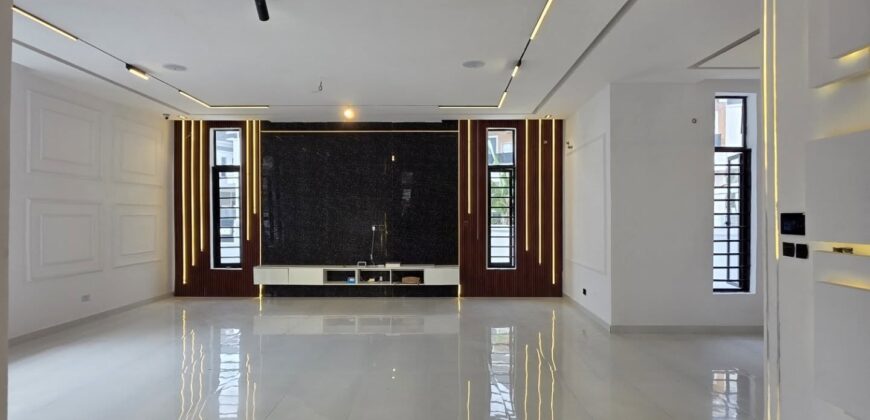 Premium 5-Bedroom Fully Detached Duplex with BQ