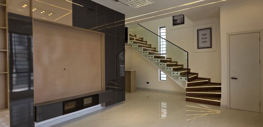 Luxury 5-Bedroom Fully Detached Duplex with BQ