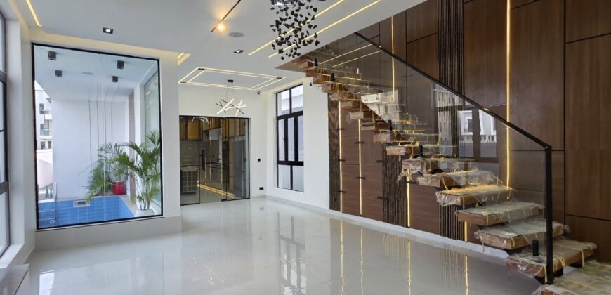 Ikota Villa Estate’s Finest