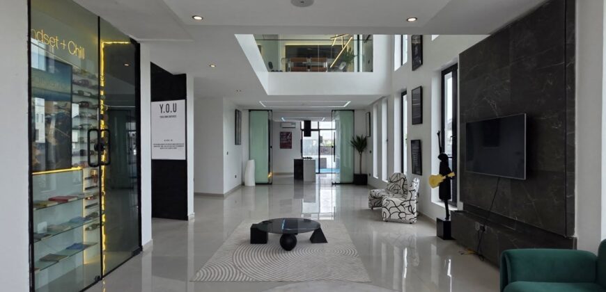 Orchid’s Finest – Fully Furnished 5-Bedroom Duplex with Boys’ Quarters