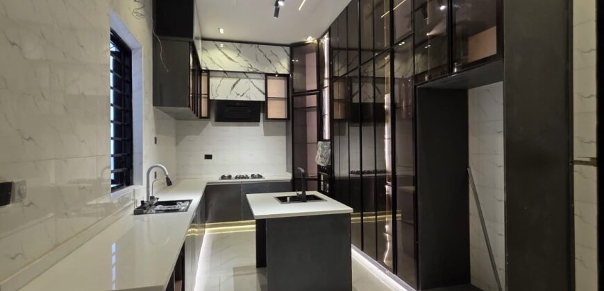 Luxury 5-Bedroom Fully Detached Duplex with BQ