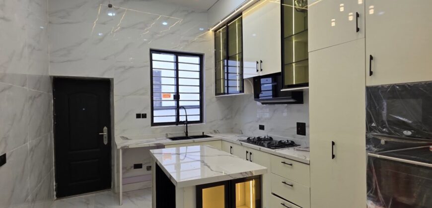 Luxury 5-Bedroom Fully Detached Duplex with BQ