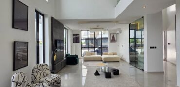 Orchid’s Finest – Fully Furnished 5-Bedroom Duplex with Boys’ Quarters