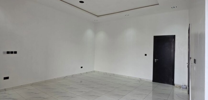 Stunning 5-Bedroom Fully-Detached Duplex