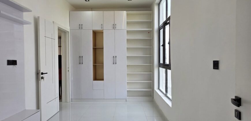 Ikota Villa Estate’s Finest